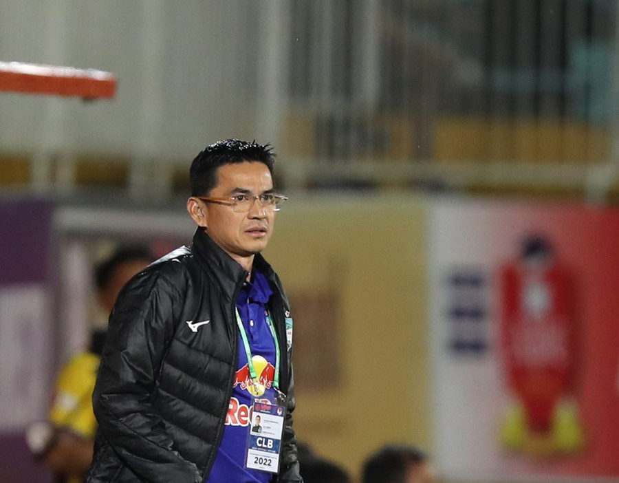 HLV Kiatisak sẽ quy tụ đủ bộ 3 phó tướng thời còn dẫn dắt tuyển Thái Lan. Ảnh: Minh Trần