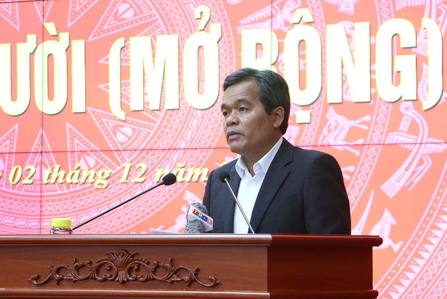 Bí thư Tỉnh ủy Hồ Văn Niên phát biểu chỉ đạo tại hội nghị. Ảnh: Quang Tấn Bí thư Tỉnh ủy Hồ Văn Niên phát biểu bế mạc hội nghị. Ảnh: Quang Tấn