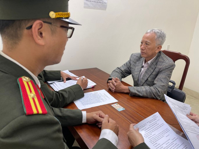 Ông Lê Hạ bị bắt Ông Lê Hạ bị bắt