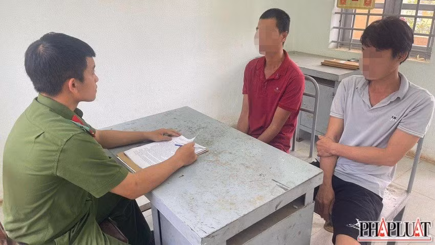 Công an huyện Di Linh bắt hàng chục vụ cá độ từ đầu mùa World Cup 2022. Ảnh: TIẾN DŨNG