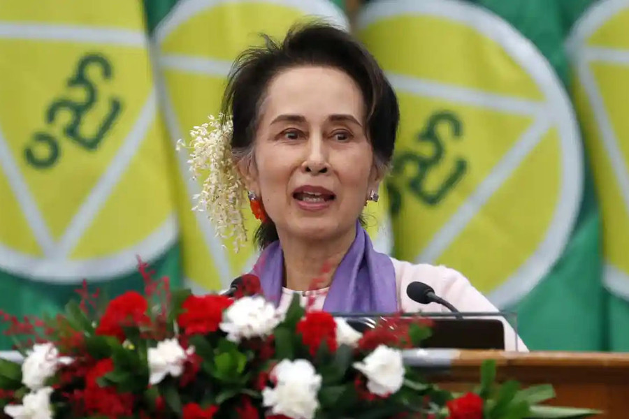 Bà Aung San Suu Kyi tại một cuộc mít tinh ở Myanmar tháng 1/2020. Ảnh: AP 