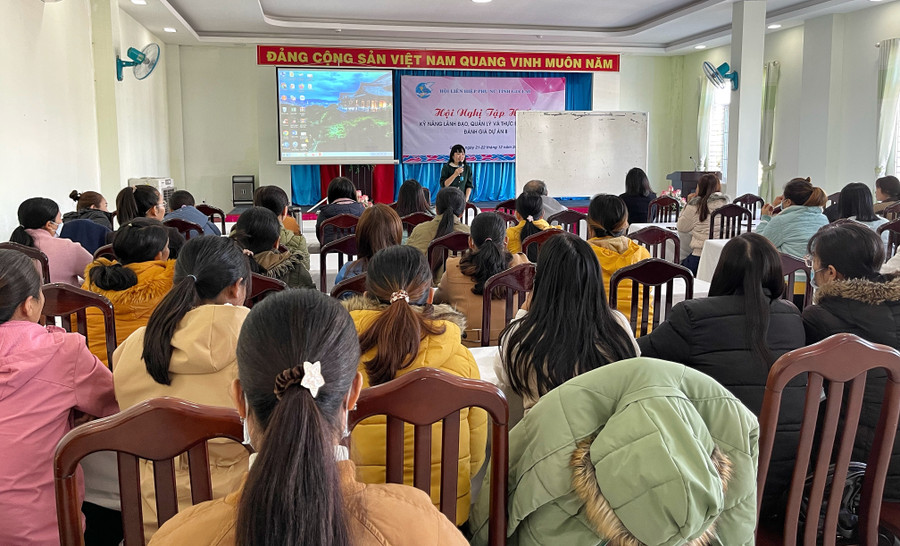 Quang cảnh lớp tập huấn. Ảnh Minh Châu