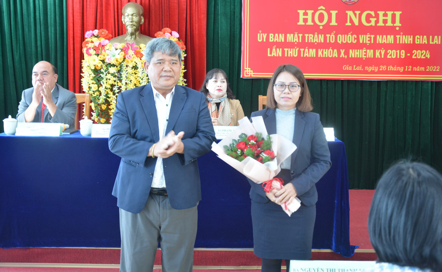 Hội nghị hiệp thương, cử bổ sung thay thế 2 ủy viên ủy ban MTTQ Việt Nam tỉnh khóa X. Ảnh: Anh Huy