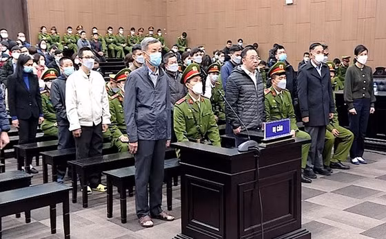 Các bị cáo tại phiên tòa. Ảnh: TTXVN