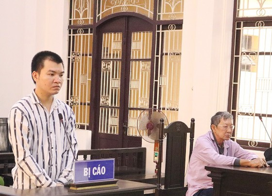 Bị cáo tại toà. Ảnh: Phạm Hơn Bị cáo tại toà. Ảnh: PHẠM HƠN