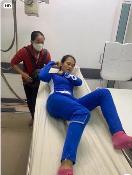 Nữ nhân viên sân golf vào bệnh viện kiểm tra sức khỏe sau khi bị ông Dũng hành hung