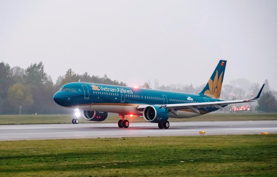 Vietnam Airlines hủy các chuyến bay đi, đến Côn Đảo, Tuy Hòa do thời tiết xấu. (Ảnh: CTV/Vietnam+)
