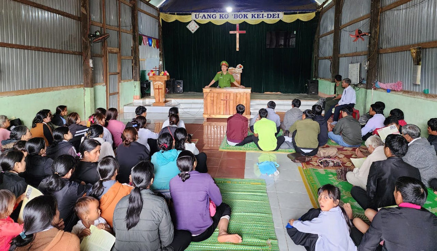 Quang cảnh buổi tuyên truyền. Ảnh: Khải Tuấn Quang cảnh buổi tuyên truyền. Ảnh: Khải Tuấn