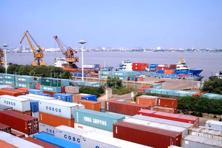 Từ 1-1-2010: Ưu đãi thuế suất với hơn 1.000 mặt hàng nhập khẩu ảnh 1