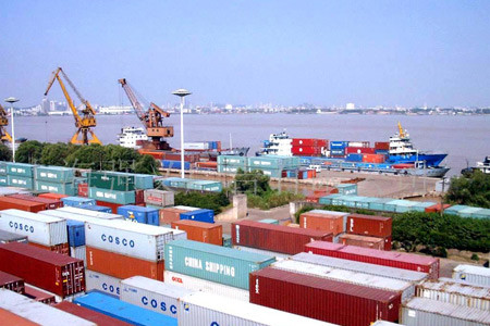 Từ 1-1-2010: Ưu đãi thuế suất với hơn 1.000 mặt hàng nhập khẩu ảnh 1