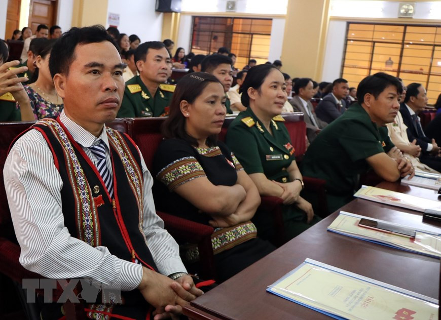 Đại biểu các dân tộc thiểu số tỉnh Kon Tum về dự đại hội. (Ảnh: Cao Nguyên/TTXVN)