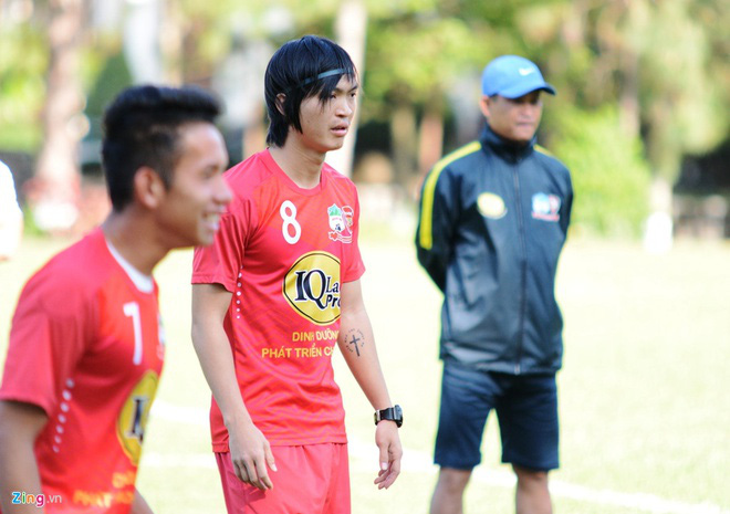 Tuấn Anh từng được giới thiệu sang Olympiakos nhưng chấn thương khiến anh không thể thực hiện được giấc mơ của mình. Tuấn Anh từng được giới thiệu sang Olympiakos nhưng chấn thương khiến anh không thể thực hiện được giấc mơ của mình.