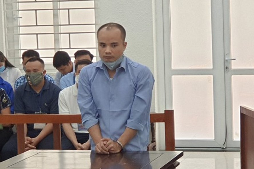 Triệu Quang Trịnh - bị cáo sát hại chủ nợ, tại phiên toà sơ thẩm. Ảnh: V.Dũng.
