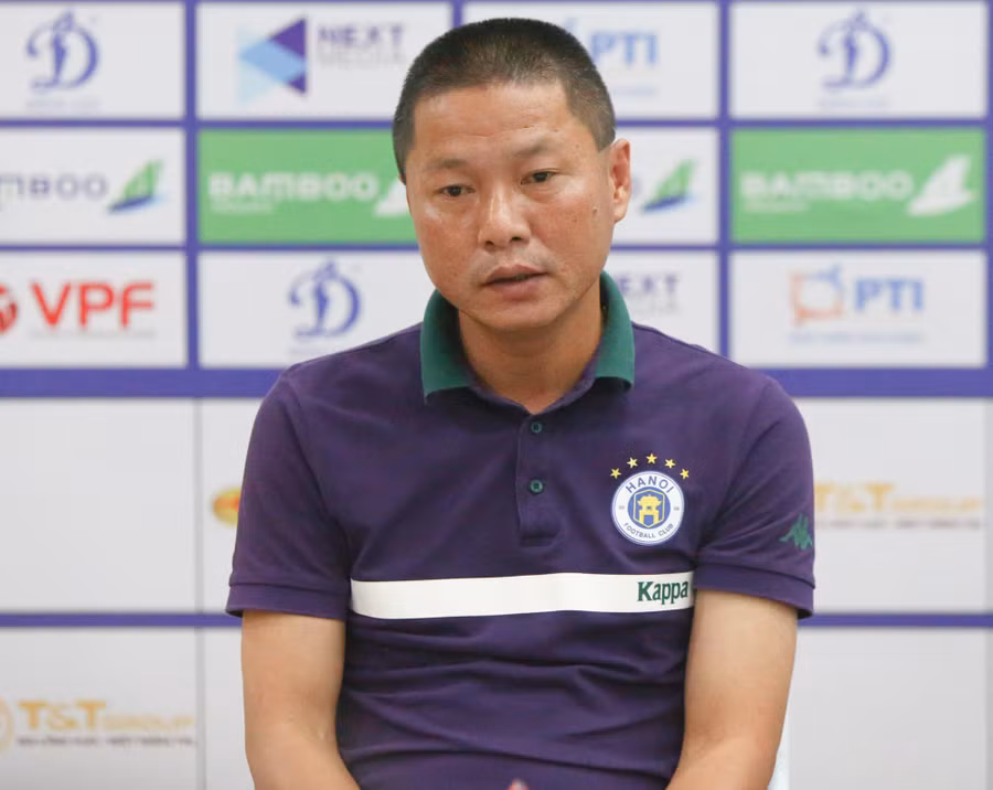 HLV Chu Đình Nghiêm cho hay nhiều khả năng sẽ để Quang Hải trên ghế dự bị vòng 13 V.League 2020.