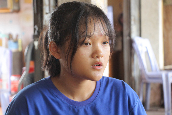 Trần Thị Thu Uyên - lớp 12A2 Trường THPT Sơn Động số 1 - Ảnh: HỒNG QUÂN