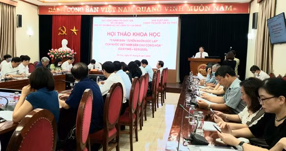 Quang cảnh buổi hội thảo