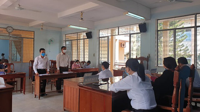 Tòa sơ thẩm tuyên buộc Công ty Prudential bồi thường cho ông Tùng hơn 288 triệu đồng Tòa sơ thẩm tuyên buộc Công ty Prudential bồi thường cho ông Tùng hơn 288 triệu đồng