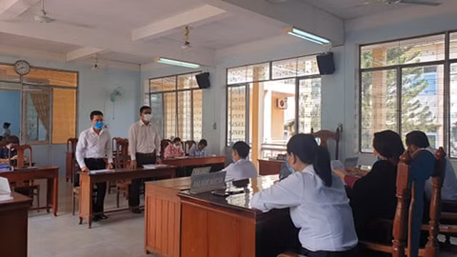 Tòa sơ thẩm tuyên buộc Công ty Prudential bồi thường cho ông Tùng hơn 288 triệu đồng