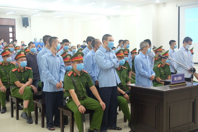 Các bị cáo tại phiên toà Các bị cáo tại phiên toà