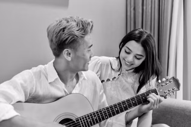 Bùi Tiến Dũng chính thức công khai hẹn hò. Ảnh: chụp màn hình