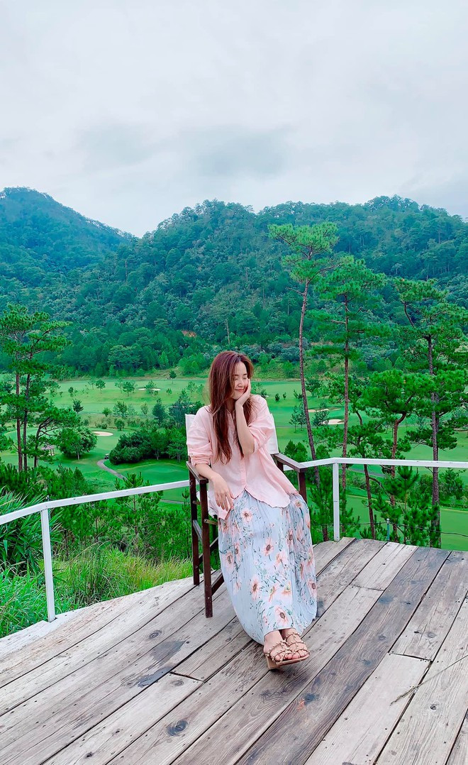 Midu tâm sự cô nỗ lực kiếm tiền để được tự do, sống cuộc đời an yên hạnh phúc ẢNH: FBNV