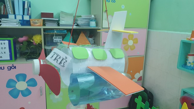 Cận cảnh lồng đèn máy bay. Tuy nhìn đơn giản nhưng tính ứng dụng rất cao ẢNH: TẤN ĐẠT