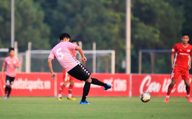 Người hâm mộ chờ xem Văn Hậu trổ tài sau thời gian chơi bóng tại Hà Lan HÀ NỘI FC