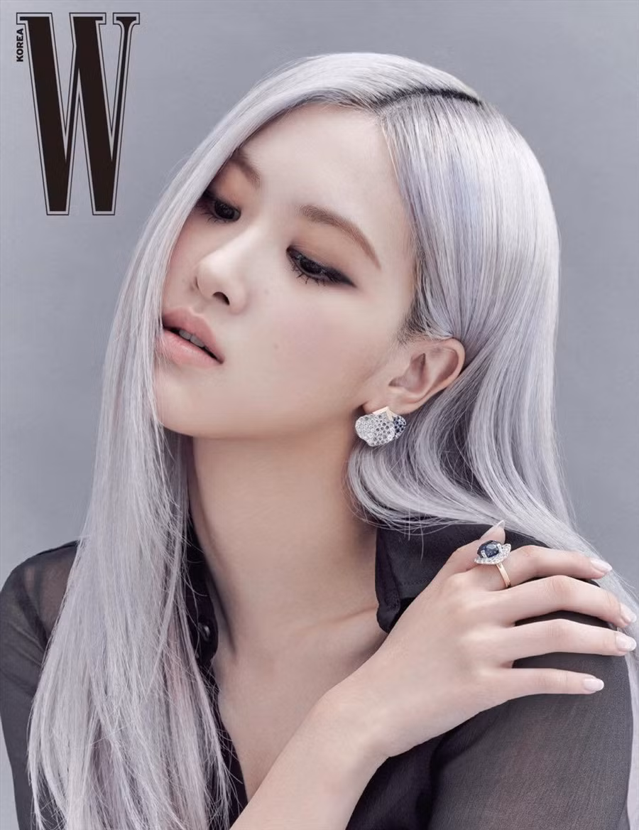 Mới đây, giọng ca chính Blackpink đã có màn xuất hiện đầy ấn tượng trên trang bìa tạp chí W Korea. Ảnh: W Korea.