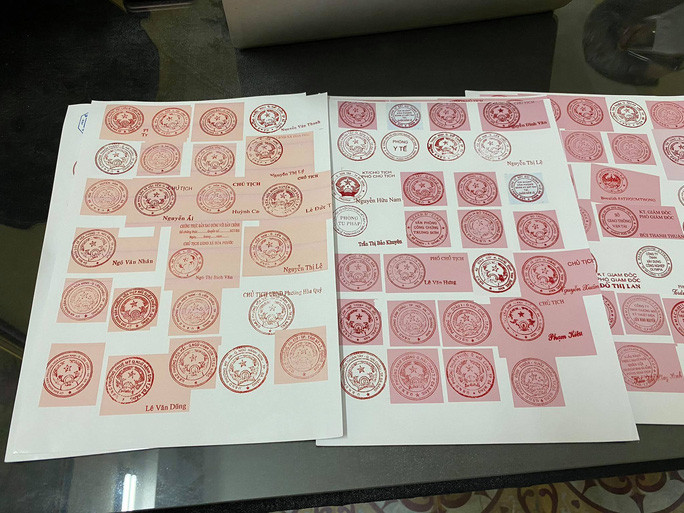 Mẫu con dấu được làm giả  Mẫu con dấu được làm giả