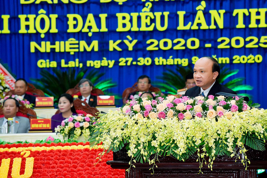 Nguyễn Đình Tiến-Bí thư Đảng ủy Khối các Cơ quan và Doanh nghiệp tham gia thảo luận. Ảnh: Đức Thụy