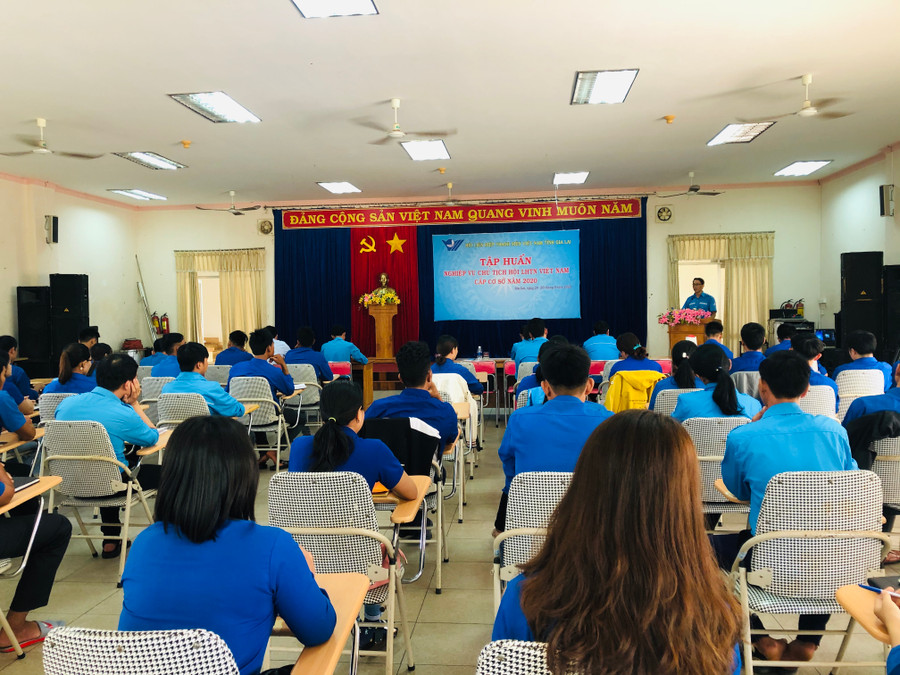 Toàn cảnh lớp tập huấn nghiệp vụ Chủ tịch Hội LHTN Việt Nam cấp cơ sở. Ảnh: Phan Lài