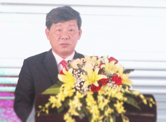 Ông Trần Thanh Liêm, Chủ tịch UBND tỉnh Bình Dương phát biểu tại buổi lễ Ông Trần Thanh Liêm, Chủ tịch UBND tỉnh Bình Dương phát biểu tại buổi lễ