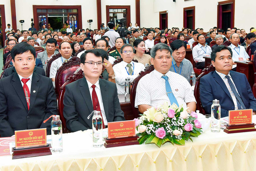 Lãnh đạo tỉnh và TP. PLeiku tham dự lễ buổi lễ. Ảnh: Đức Thụy