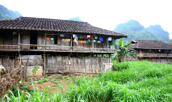 Những căn nhà sàn truyền thống ở Quỳnh Sơn