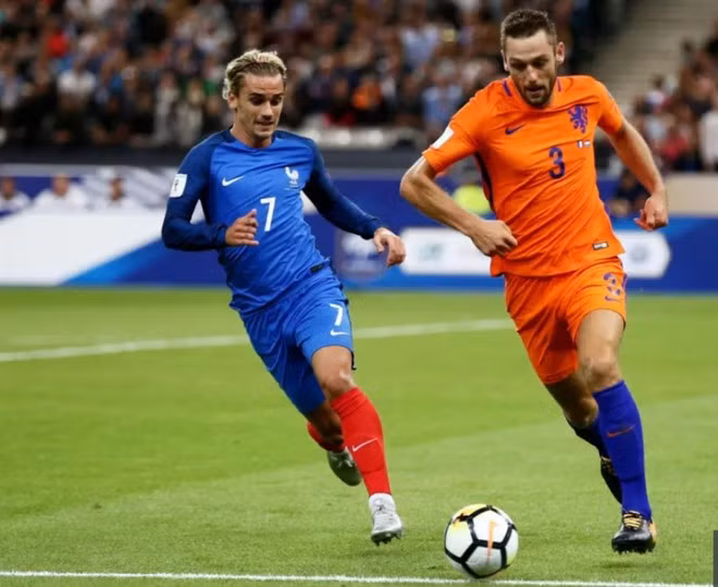 Stefan De Vrij đang là trung vệ hàng đầu của bóng đá châu Âu AFP