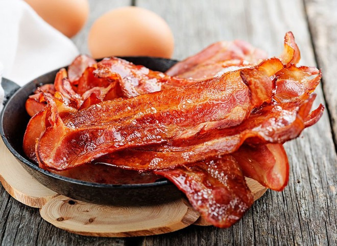 Thịt xông khói SHUTTERSTOCK