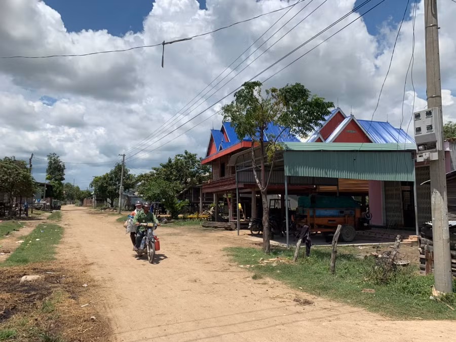 Diện mạo buôn làng Bi Gia đang thay đổi từng ngày. Ảnh: Vũ Chi