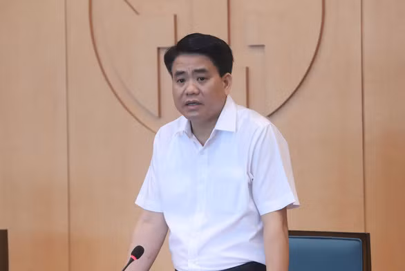 Sau khi bị khởi tố, bắt tạm giam, thường trực HĐND thành phố Hà Nội đã quyết định tạm đình chỉ tư cách đại biểu HĐND thành phố Hà Nội với ông Nguyễn Đức Chung - Ảnh: XUÂN LONG