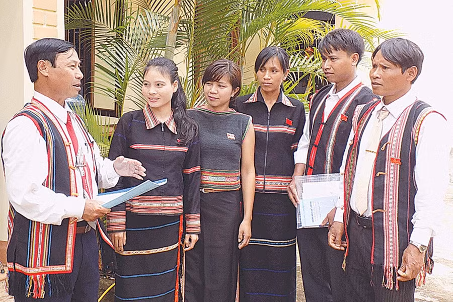 Công tác phát triển đảng viên vùng dân tộc thiểu số luôn được Ban Chấp hành Đảng bộ tỉnh quan tâm. Ảnh: T.N