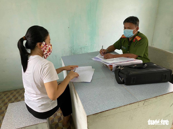 Cơ quan công an làm việc với Đào Thị Như Lệ - Ảnh: A.B.