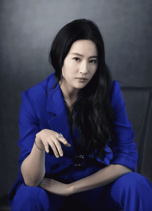 So sánh với những bức ảnh đã được chỉnh sửa kỹ càng thì thần thái của 