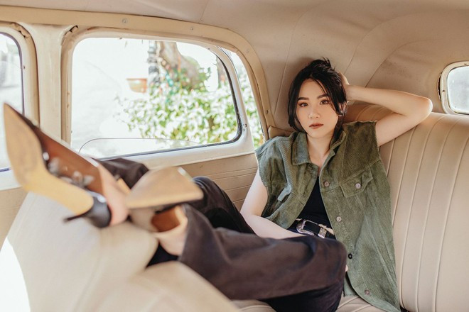 Những thiết kế được nữ MC lựa chọn giúp tôn lên sự cá tính, khác với vẻ dịu dàng khi xuất hiện trên truyền hình ẢNH: NVCC