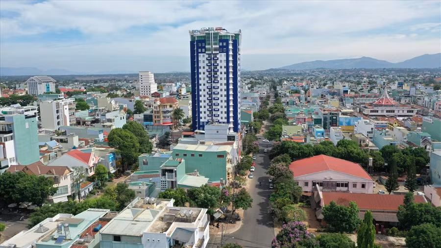 Một góc TP Pleiku khang trang nhìn từ trên cao. Ảnh TA