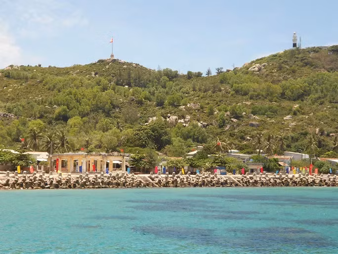 Một góc xã đảo Nhơn Châu