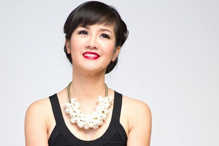 Hồng Nhung bình yên sau nhiều sóng gió. Ảnh: NV Hồng Nhung bình yên sau nhiều sóng gió. Ảnh: NV