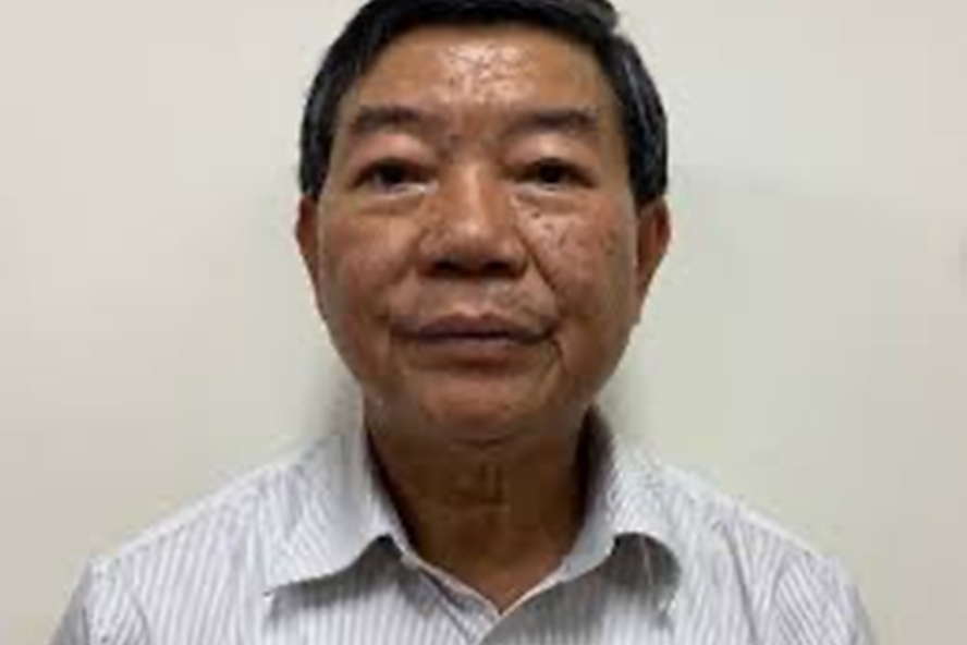  Ông Nguyễn Quốc Anh vừa bị khởi tố, tạm giam hôm 25.9 vì liên quan vụ án nâng khống giá thiết bị y tế tại BV Bạch Mai.