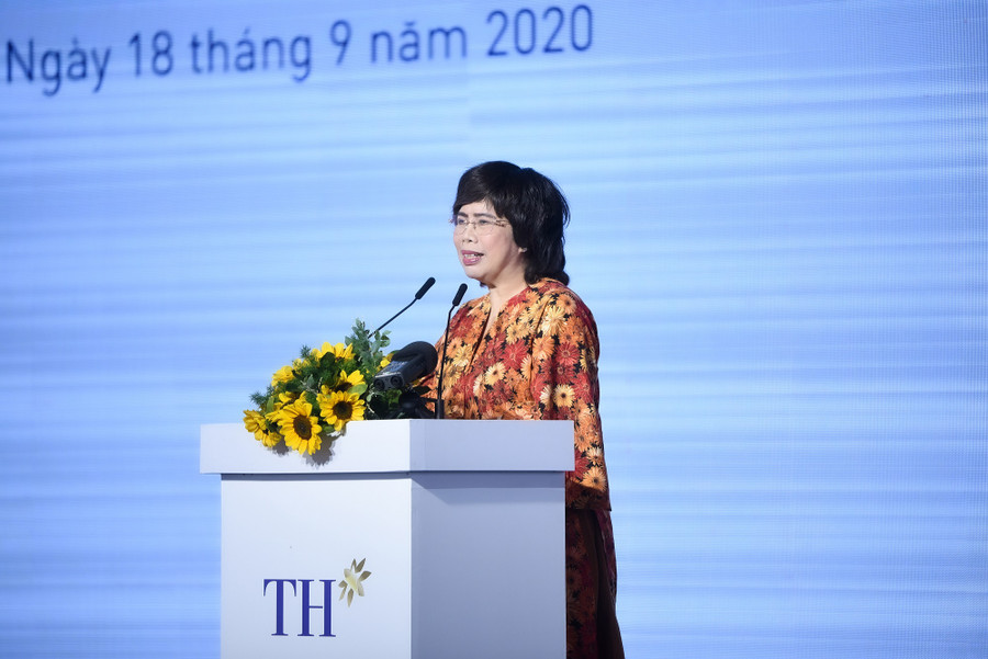 Bà Thái Hương - Nhà sáng lập, Chủ tịch Hội đồng chiến lược Tập đoàn TH phát biểu tại lễ khởi công.