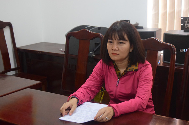 Bà Trần Thị Thu tại cơ quan công an.