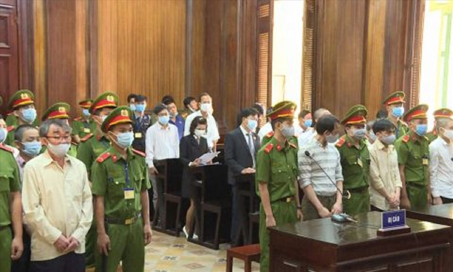 Các bị cáo tại phiên xét xử. Ảnh: Thành Chung Các bị cáo tại phiên xét xử. Ảnh: Thành Chung