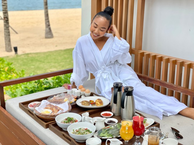 Nữ ca sĩ được trải nghiệm nhiều dịch vụ xa hoa tại các resort 5 sao khắp Việt Nam trong mùa hè vừa qua ẢNH: NVCC